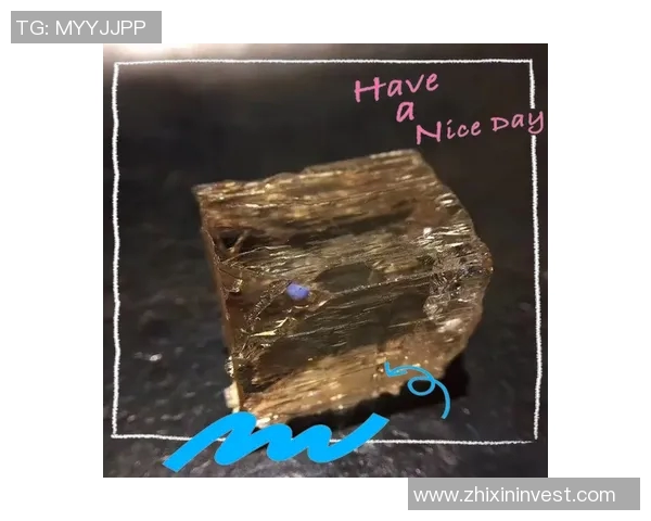 足球明星书桌摆件的魅力与风采细腻欣赏与收藏指南 足球明星书桌摆件的魅力与风采细腻欣赏与收藏指南